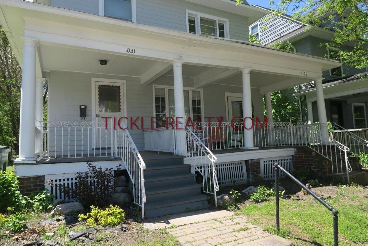 112911311131 Monroe Ave Unit 1131, Rochester, NY 14620 Room for