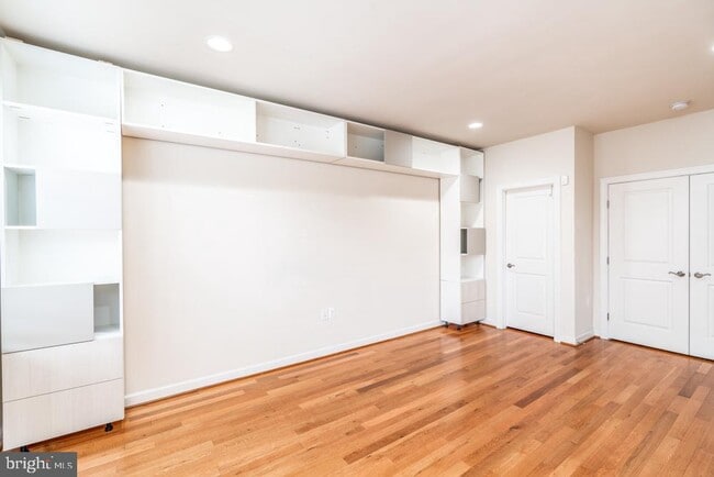 Building Photo - 7998 Turtle Creek Cir