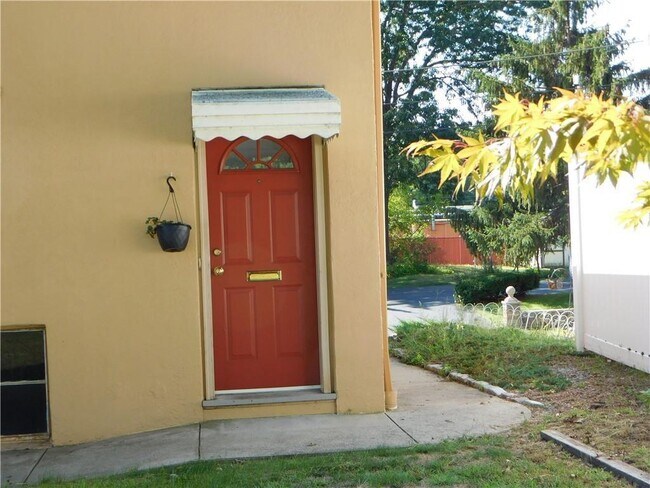 Foto del edificio - 22 Chestnut Ave