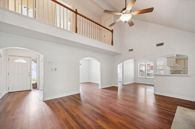 Building Photo - 23906 Northcrest Dr