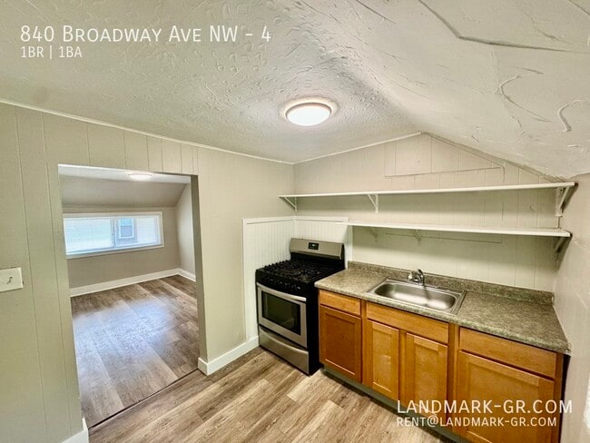 Building Photo - 840 Broadway Ave NW