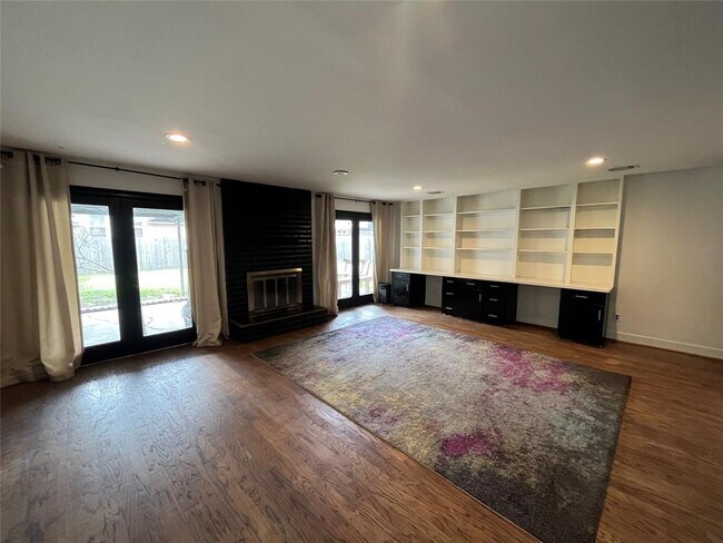 Foto del edificio - 2115 Redcliff Dr