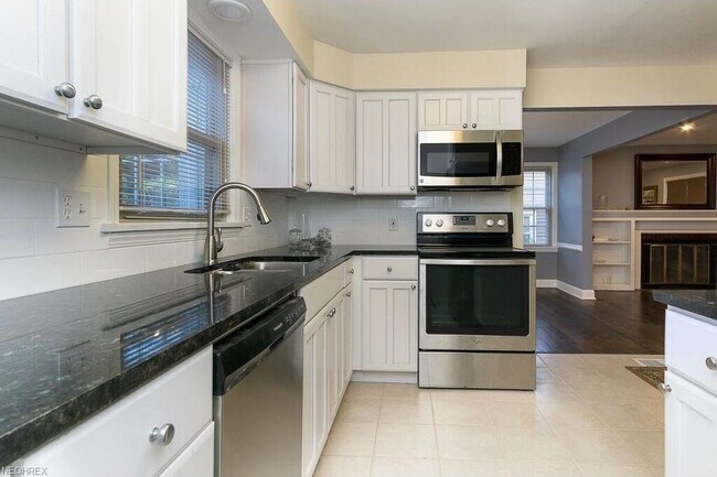 Foto del edificio - 31011 Carlton Dr