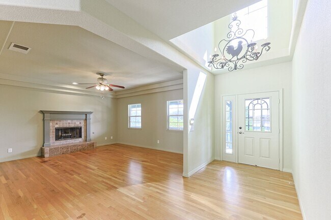 Foto del edificio - 5BR Home in Ramona Country Estates with Pool & Views