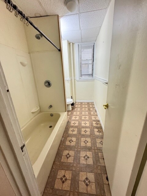 Building Photo - 390 Riverway