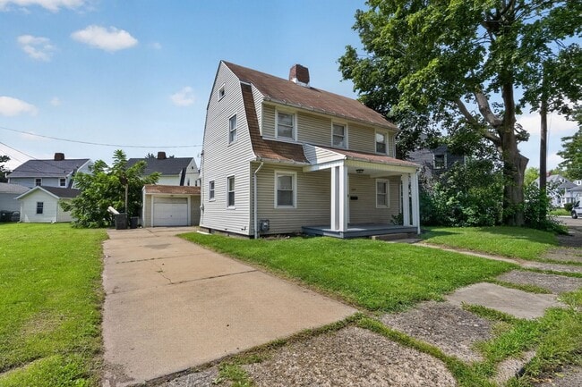 Building Photo - 1337 Ivydale Ave SW
