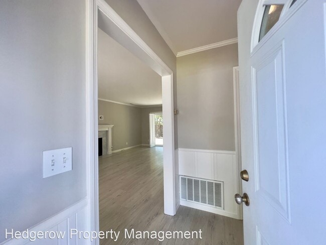 Building Photo - 2 br, 1 bath House - 1412 Cedar Avenue