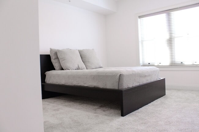 Interior Photo - Hubbard Park Place