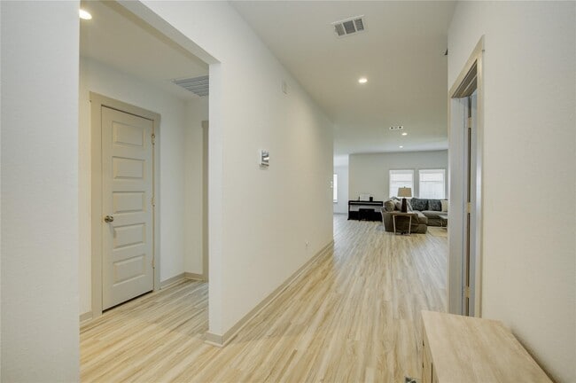 Building Photo - 3530 Ter Lndg Ct