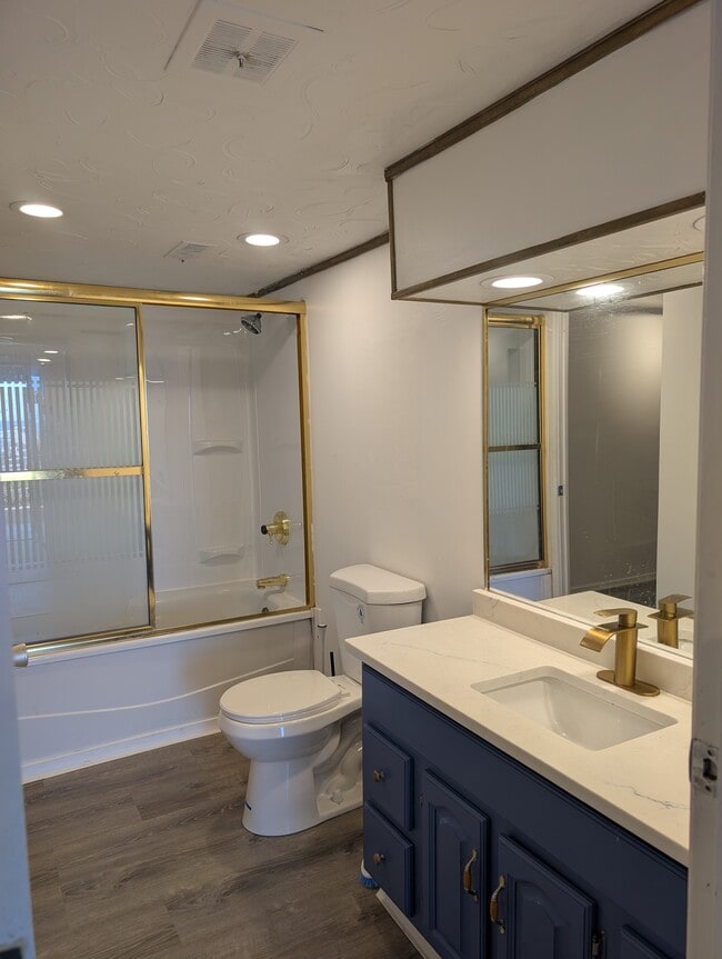 Building Photo - Warsaw Condo Unit 39