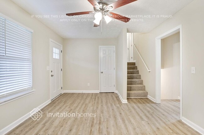 Foto del edificio - 6556 Willow Ln