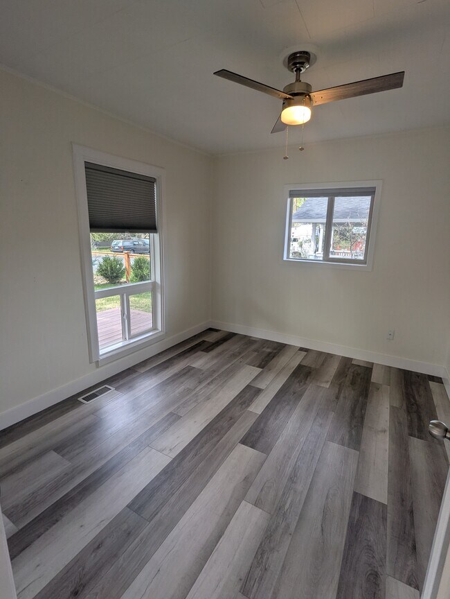 Foto del edificio - 402 NW 12th St