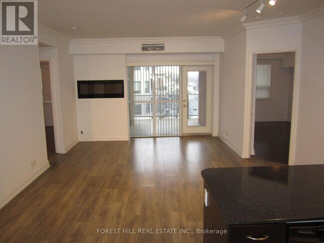 Photo du bâtiment - 83 Woodbridge Ave