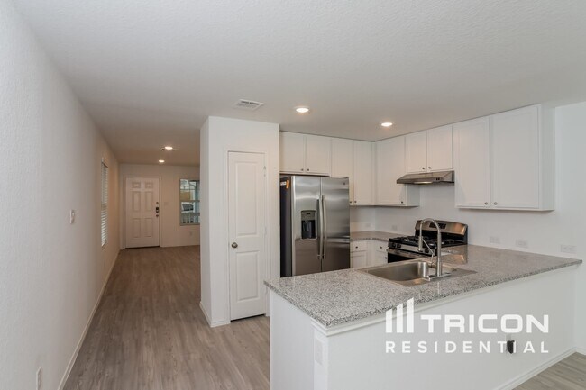Building Photo - 6639 Arid Way San Antonio TX