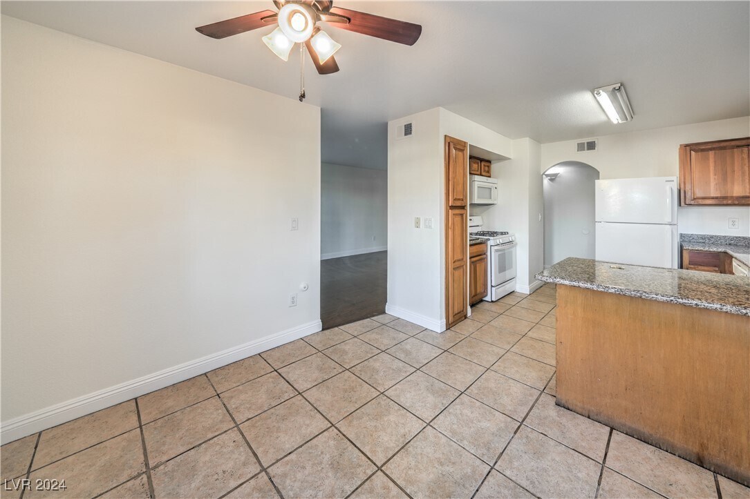 Primary Photo - 6500 W Lake Mead Blvd