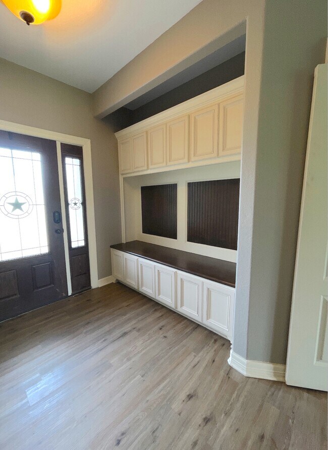 Building Photo - 125 Collier Dr