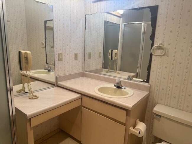 Foto del edificio - 1445 Seacrest Ln