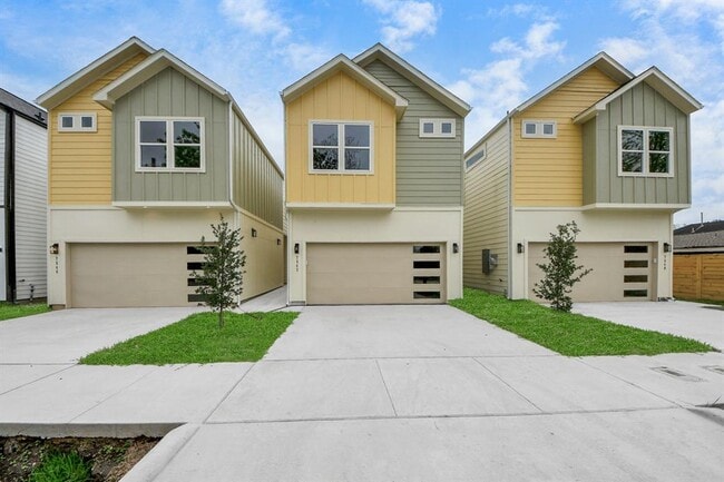Building Photo - 7544 Charlie St