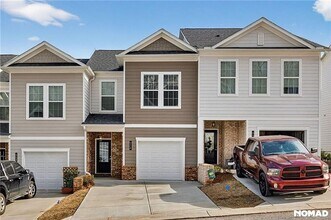 Building Photo - 110 Greenview Ct