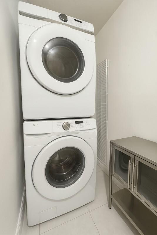 Building Photo - 2395 NE 184th Terrace