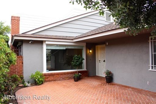 Building Photo - 1466 Torrey Pines Rd
