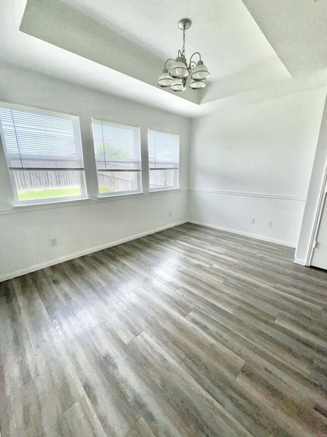 Foto del edificio - 3 Bed/ 2 Bath on 7810 Hawthorne