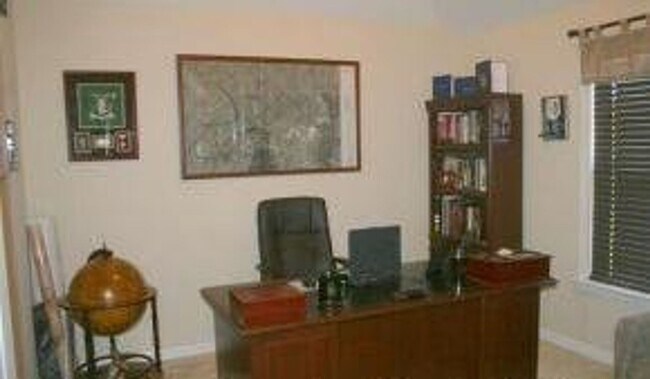 Foto del edificio - 114 Heathrow Dr