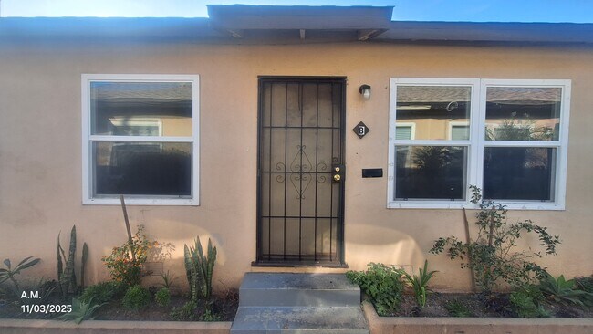 Foto del edificio - 4037 W El Segundo Blvd