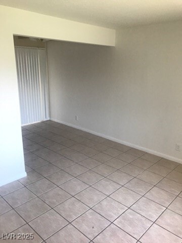 Building Photo - 4972 Larkspur St