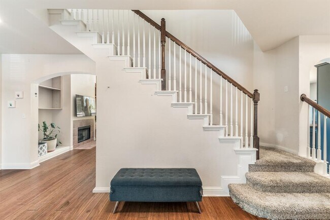 Building Photo - 1107 Hollybrook Cove