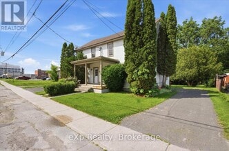 Building Photo - 132 MacDonald Ave