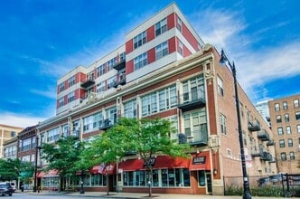 Building Photo - 1631 S Michigan Ave