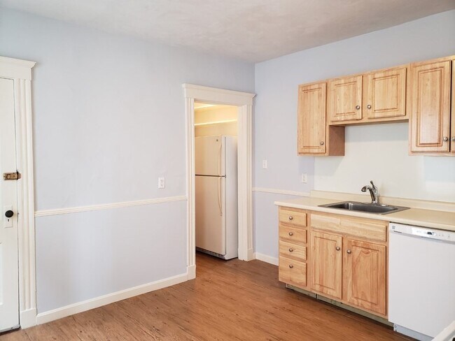 Building Photo - 52 Parkton Rd