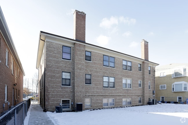 Building Photo - 1321 N Harlem Ave