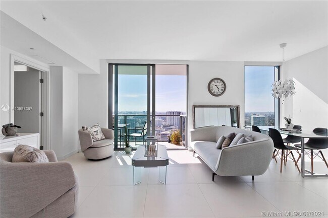 Building Photo - 501 NE 31st St 3009 Miami Fl 33137
