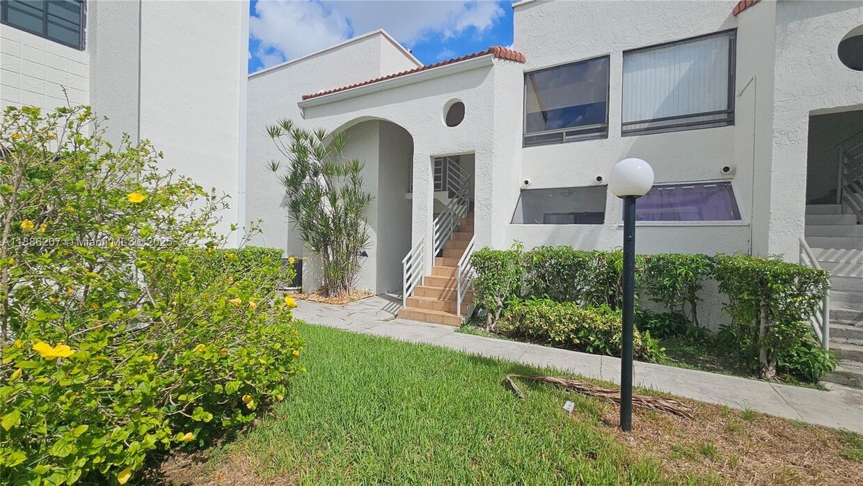 Foto principal - 3544 Magellan Cir