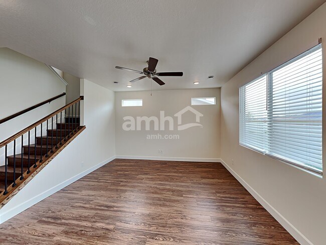 Foto del edificio - 3294 Fields Ave