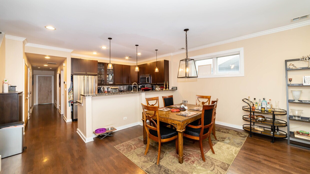 Foto principal - 675 N Peoria St
