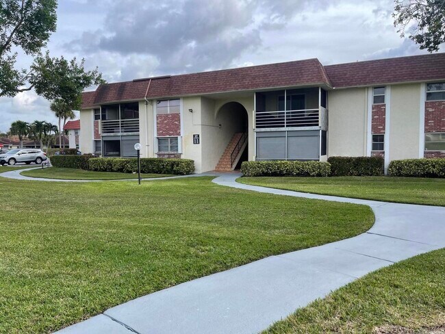 Foto del edificio - 22755 SW 66th Ave