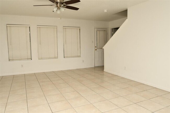 Building Photo - 15430 Ferness Ln
