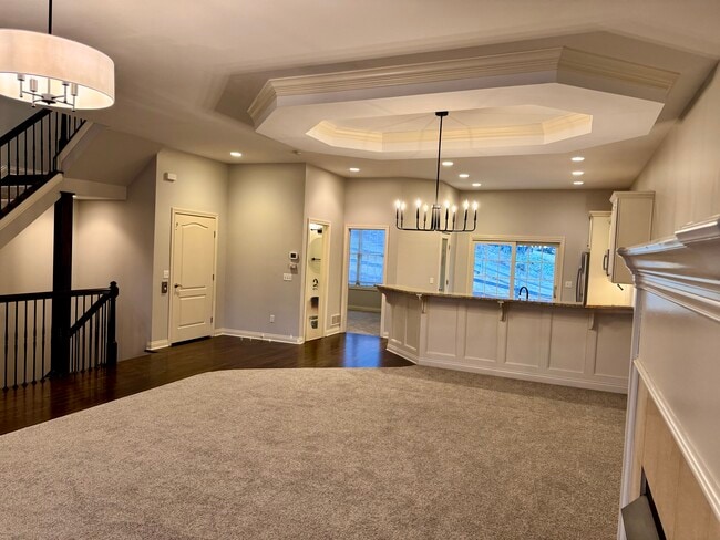 Foto del edificio - 512 S Grand Ave