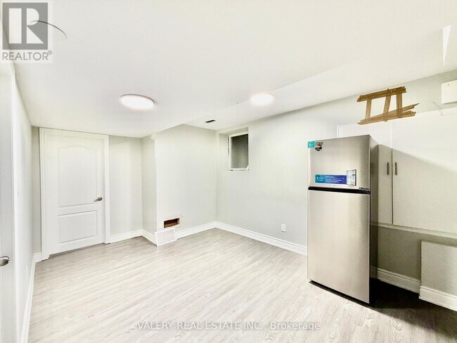 Photo du bâtiment - 7 Villanova Rd