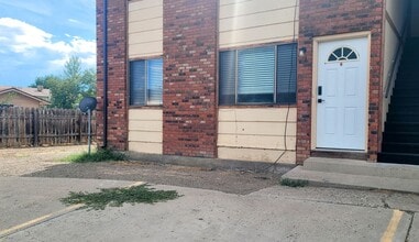 Building Photo - 487 Tracy Dr