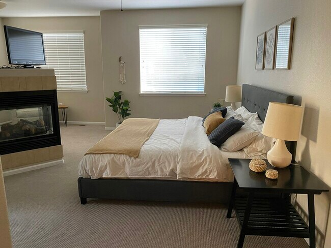 Foto del edificio - 16179 E Geddes Ln