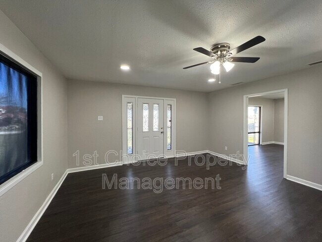 Foto del edificio - 193 Private Rd 4652