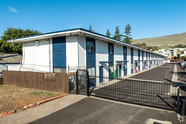 Foto del edificio - Grand at SoHay (Dixon FKA Foothill Townhomes)
