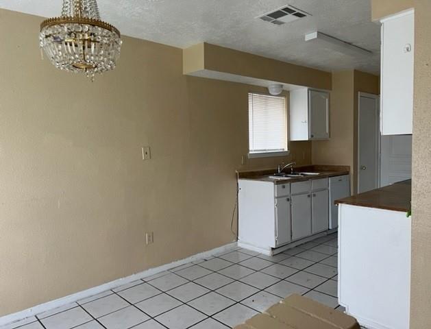 Foto del edificio - 2415 Pilgrims Point Dr