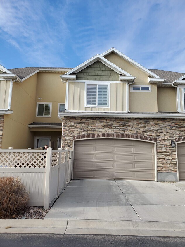 85 Danta Dr S, Draper, UT 84020 Townhouse for Rent in Draper, UT