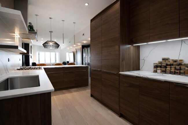 Foto del edificio - 335 Arlington Ave