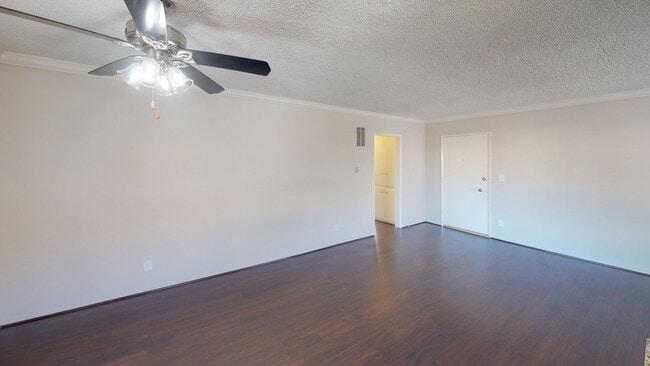 Building Photo - Hayworth Apartments